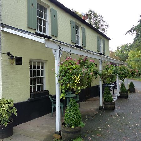 The Sun Inn Englefield Green Rum bild