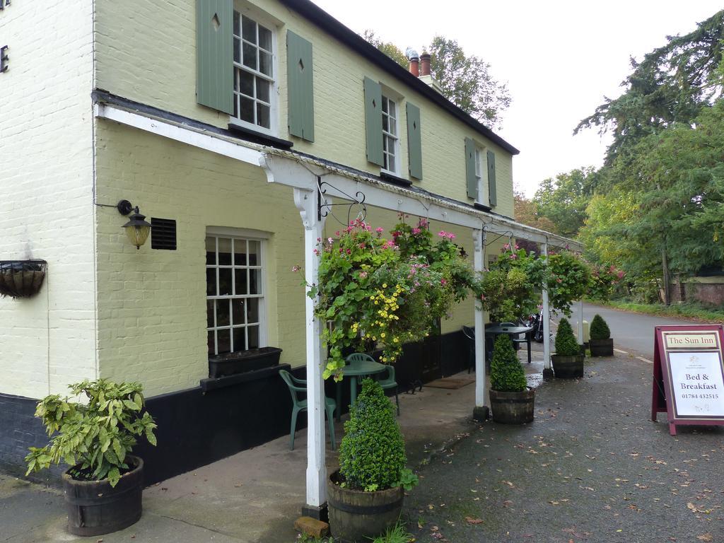 The Sun Inn Englefield Green Rum bild